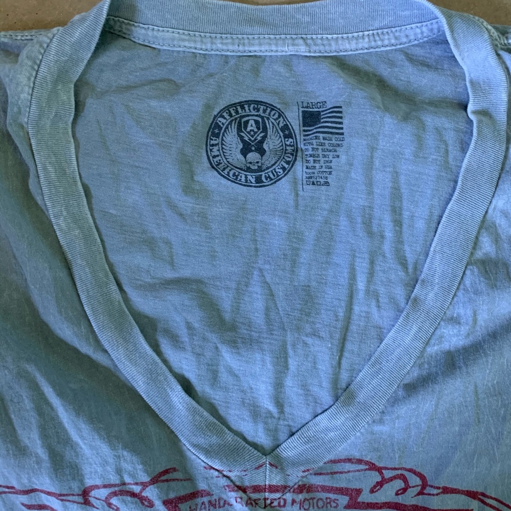 Affliction tshirt - Picture 3 of 3